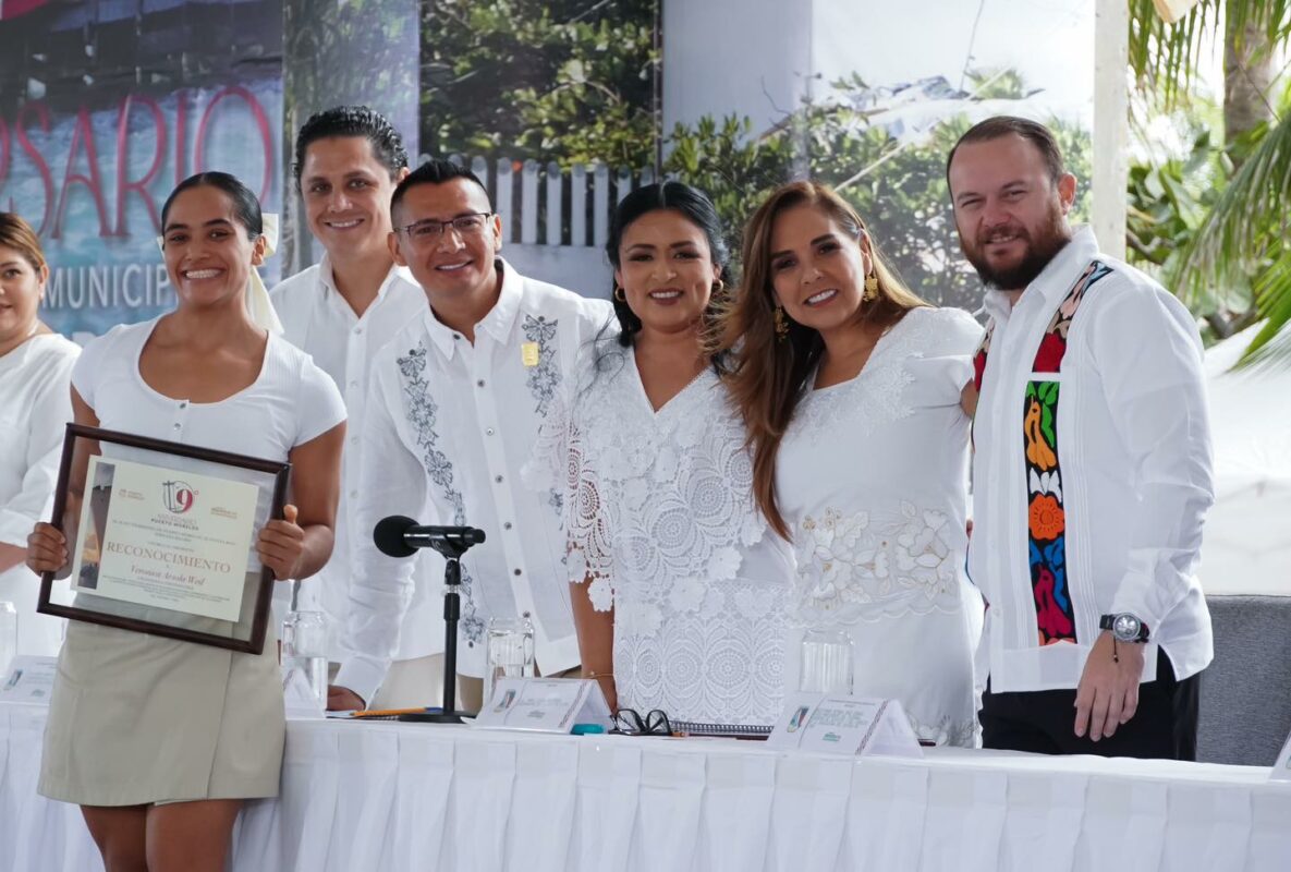 Heyden Cebada Rivas presente en el 9° aniversario de Puerto Morelos